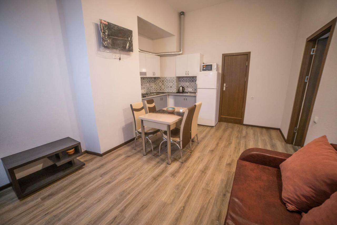 Your Apartment In This City N2 Tbilisi Exterior foto